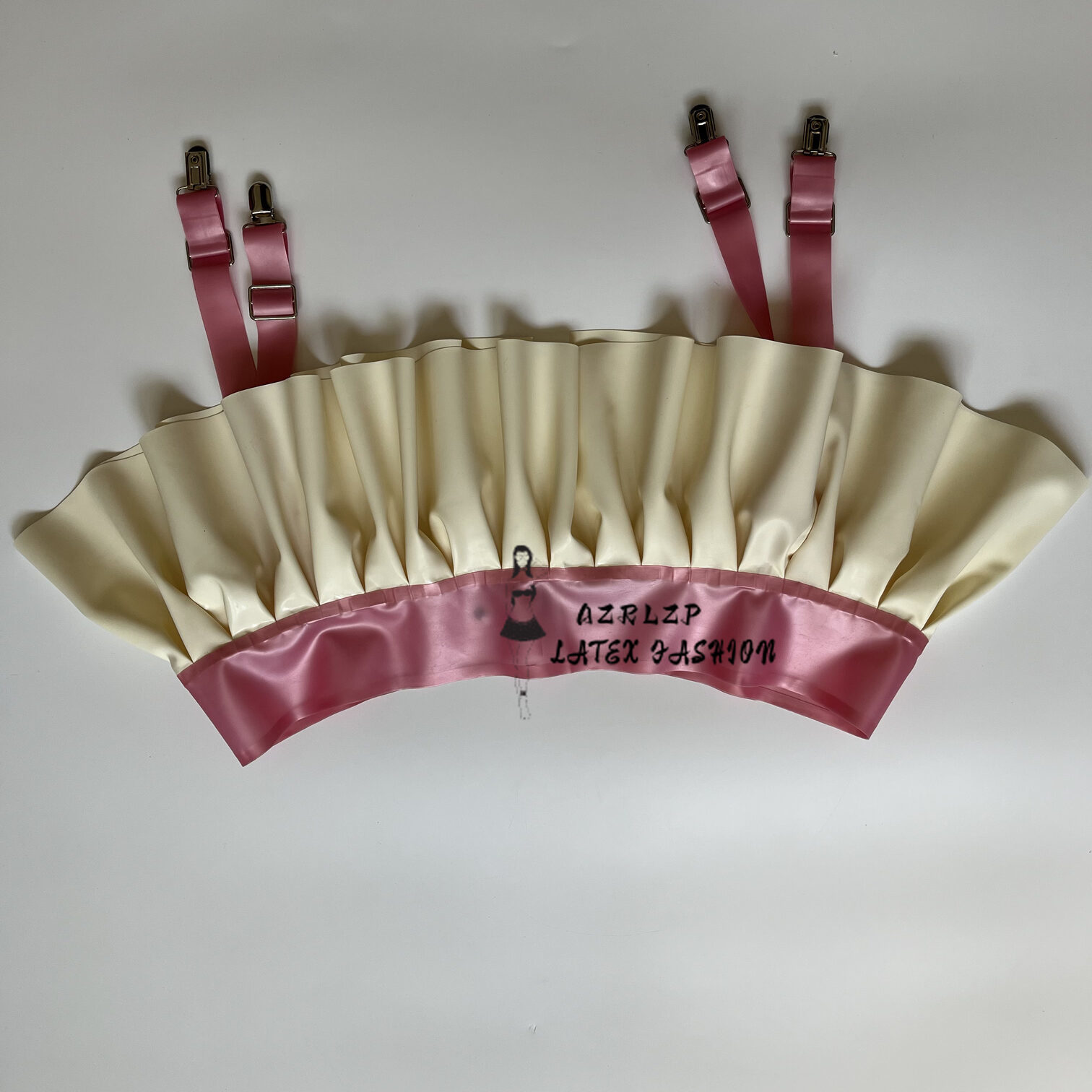 Metallic Powder and White Wome - Garter Belt Set recensie en prijs